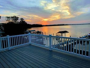 Why is a Waterfront Area the Best Place for Your New Custom Home? 