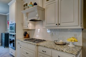 Spring Cleaning: How to Organize Your Kitchen Cabinets 