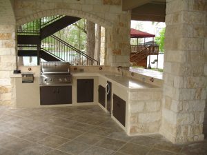 Adding Outdoor Living Features to Your Custom Home Design
