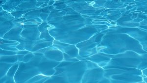 3 Reasons to Install a Backyard Pool